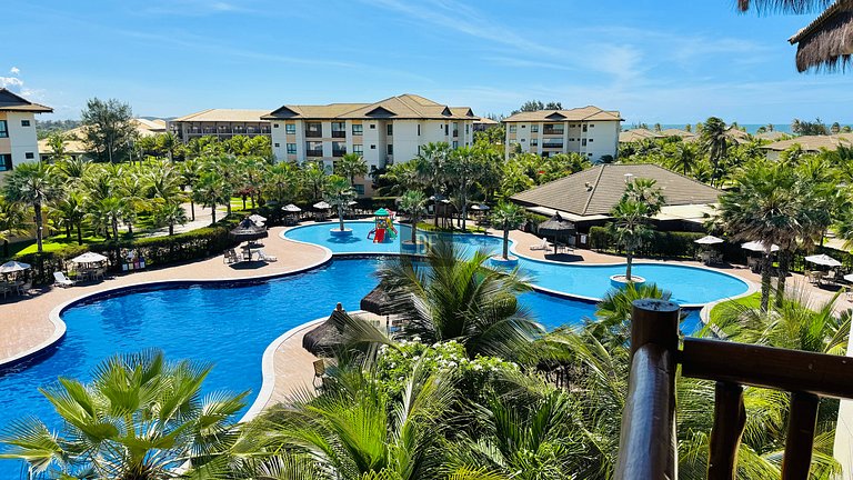 Exclusivo com vista para a piscina e ar-condicionado na sala