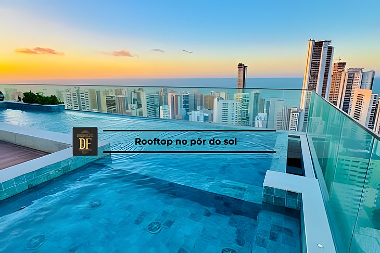 Studio - Rooftop com Piscina, perto da Beira Mar!
