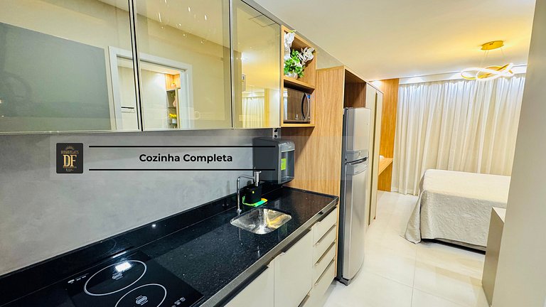 Studio com rooftop, piscina e localização próxima à Beira Ma