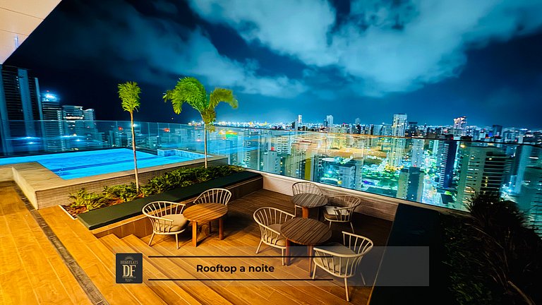 Studio com rooftop, piscina e localização próxima à Beira Ma