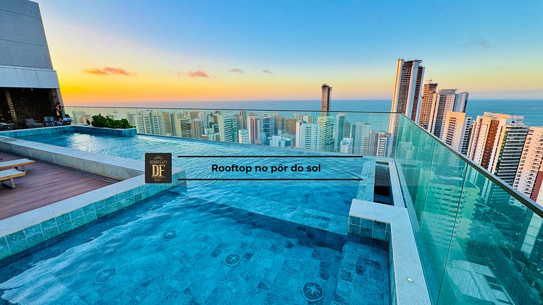 Studio com rooftop, piscina e localização próxima à Beira Ma