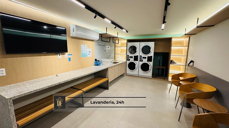 Studio com rooftop, piscina e localização próxima à Beira Ma