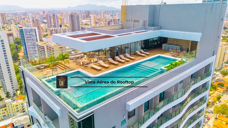 Studio com rooftop, piscina e localização próxima à Beira Ma