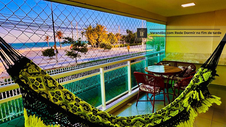 3 quartos com vista panorâmica, na Orla da Praia