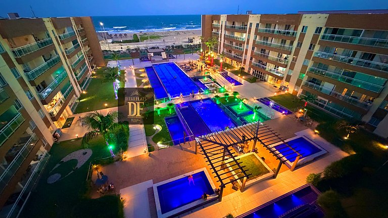 3 quartos com vista panorâmica, na Orla da Praia