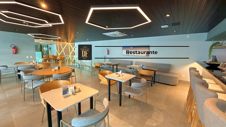 Studio com rooftop, piscina e localização próxima à Beira Ma