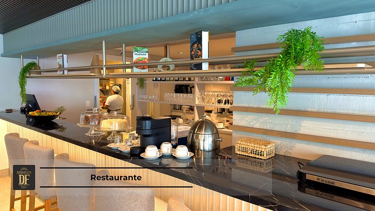 Studio com rooftop, piscina e localização próxima à Beira Ma