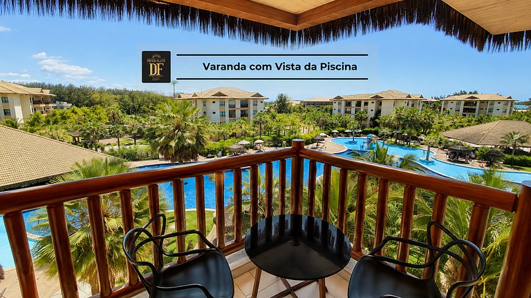 Exclusivo com vista para a piscina e ar-condicionado na sala