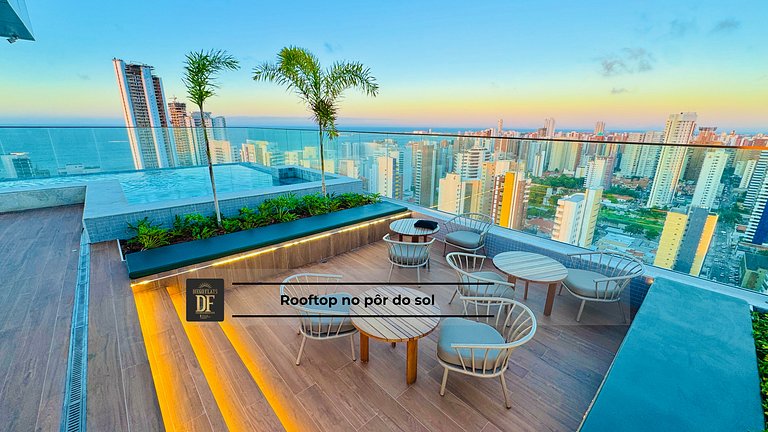Studio com piscina na cobertura, próximo à Beira-Mar